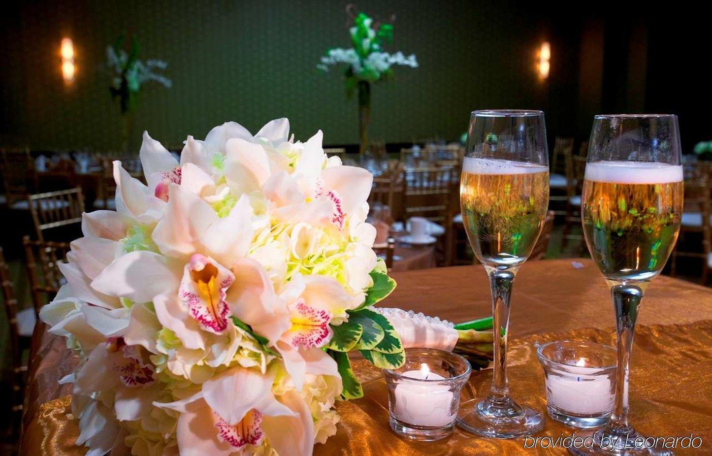 尤金/斯普林菲尔德希尔顿花园酒店 餐厅 照片